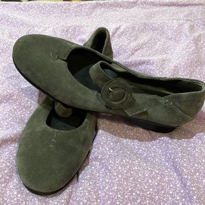 Gray suede Aerosoles loafers